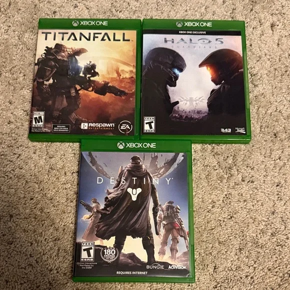 Xbox One Game Bundle - Titanfall, Halo 5, Destiny - Picture 1 of 1